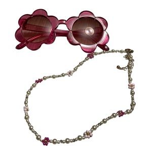 NWOT Barbiecore Sunglasses & Necklace Set